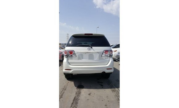Buy Import Toyota Fortuner White Car in Import - Dubai in Agalega Islands Buy Import Toyota Fortuner White Car in Import - Dubai in Agalega Islands