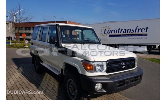 Buy Import Toyota Land Cruiser White Car in Import - Dubai in Agalega Islands Buy Import Toyota Land Cruiser White Car in Import - Dubai in Agalega Islands