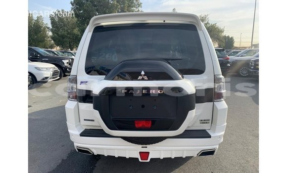 Buy Import Mitsubishi Pajero White Car in Import - Dubai in Agalega Islands Buy Import Mitsubishi Pajero White Car in Import - Dubai in Agalega Islands