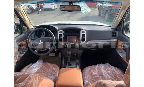 Buy Import Mitsubishi Pajero White Car in Import - Dubai in Agalega Islands Buy Import Mitsubishi Pajero White Car in Import - Dubai in Agalega Islands