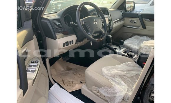 Buy Import Mitsubishi Pajero Black Car in Import - Dubai in Agalega Islands Buy Import Mitsubishi Pajero Black Car in Import - Dubai in Agalega Islands