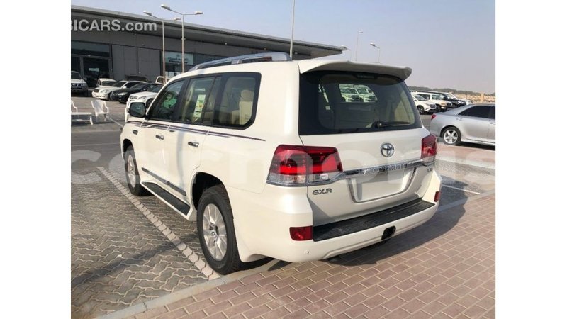 Big with watermark toyota land cruiser agalega islands import dubai 3836