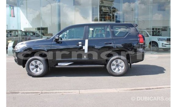Buy Import Toyota Hilux Black Car in Import - Dubai in Agalega Islands Buy Import Toyota Hilux Black Car in Import - Dubai in Agalega Islands