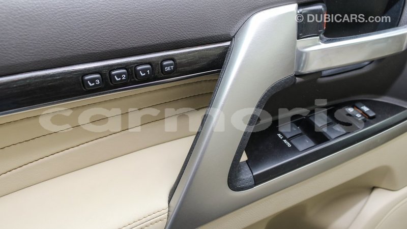 Big with watermark toyota land cruiser agalega islands import dubai 3848