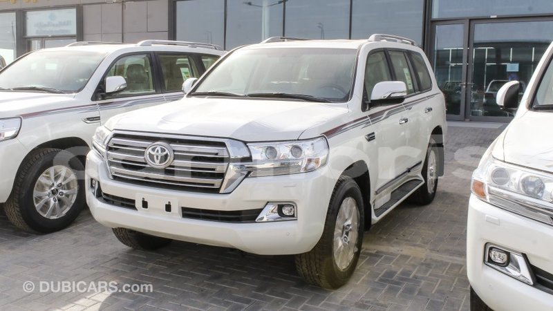 Big with watermark toyota land cruiser agalega islands import dubai 3850