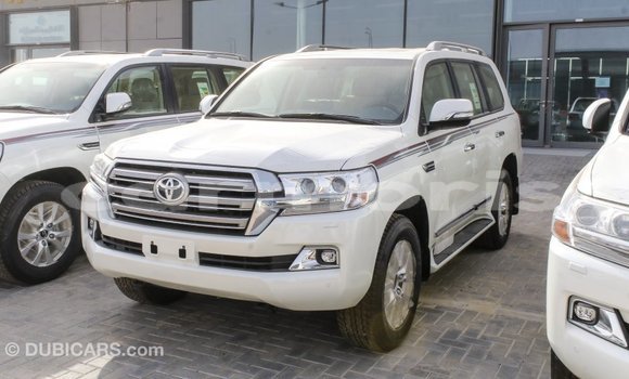Acheter Import Voiture Toyota Land Cruiser Blanc à Import - Dubai, Îles Agalega Acheter Import Voiture Toyota Land Cruiser Blanc à Import - Dubai, Îles Agalega