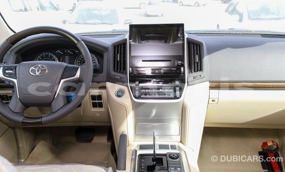 Acheter Import Voiture Toyota Land Cruiser Blanc à Import - Dubai, Îles Agalega Acheter Import Voiture Toyota Land Cruiser Blanc à Import - Dubai, Îles Agalega