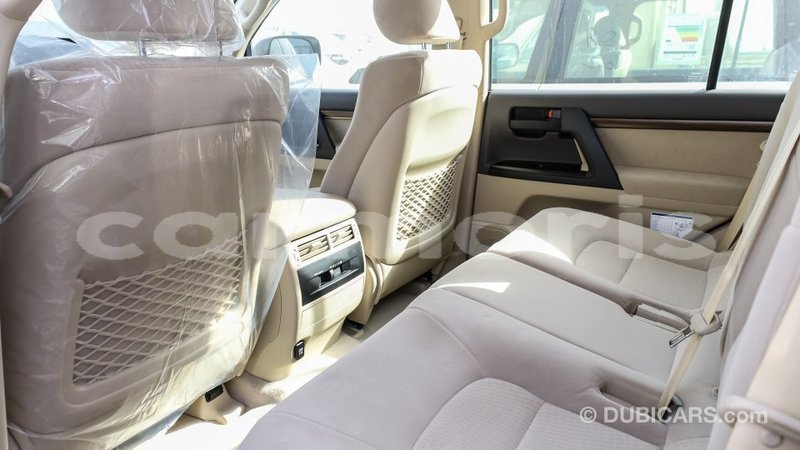 Big with watermark toyota land cruiser agalega islands import dubai 3850