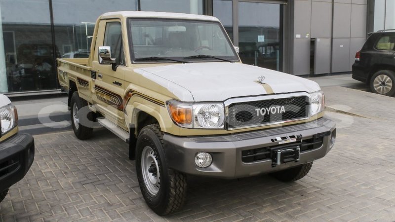 Big with watermark toyota land cruiser agalega islands import dubai 3851