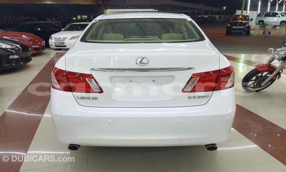 Buy Import Lexus ES White Car in Import - Dubai in Agalega Islands