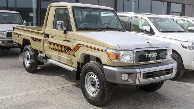 Big with watermark toyota land cruiser agalega islands import dubai 3852