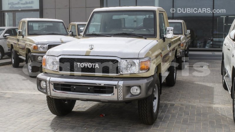 Big with watermark toyota land cruiser agalega islands import dubai 3852