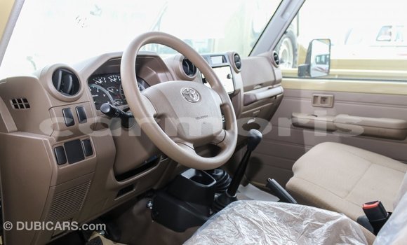 Buy Import Toyota Land Cruiser Beige Car in Import - Dubai in Agalega Islands Buy Import Toyota Land Cruiser Beige Car in Import - Dubai in Agalega Islands