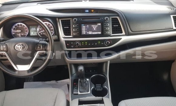 Buy Import Toyota Highlander Other Car in Import - Dubai in Agalega Islands Buy Import Toyota Highlander Other Car in Import - Dubai in Agalega Islands
