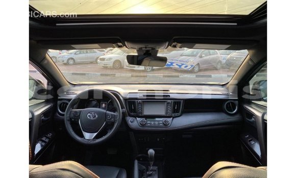 Buy Import Toyota HiAce Other Truck in Import - Dubai in Agalega Islands Buy Import Toyota HiAce Other Truck in Import - Dubai in Agalega Islands