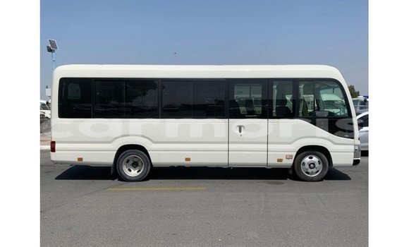 Buy Import Toyota Coaster White Car in Import - Dubai in Agalega Islands Buy Import Toyota Coaster White Car in Import - Dubai in Agalega Islands