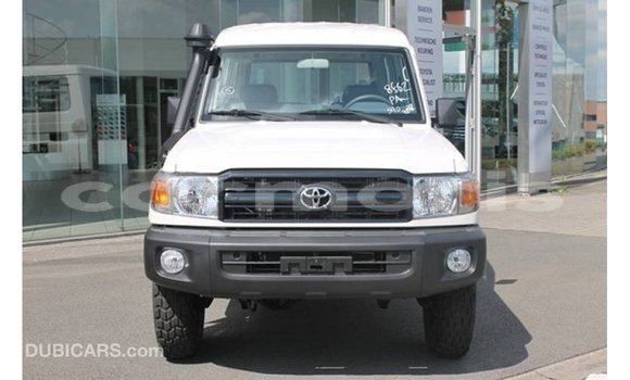 Buy Import Toyota Land Cruiser White Car in Import - Dubai in Agalega Islands Buy Import Toyota Land Cruiser White Car in Import - Dubai in Agalega Islands