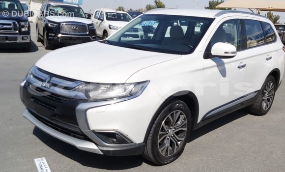 Buy Import Mitsubishi Outlander White Car in Import - Dubai in Agalega Islands Buy Import Mitsubishi Outlander White Car in Import - Dubai in Agalega Islands
