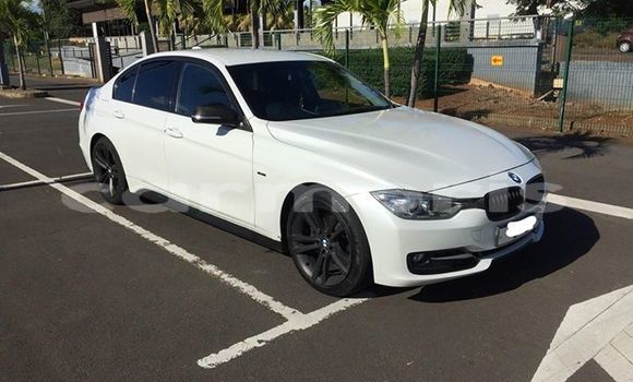 Buy Used BMW 3–Series White Car in Grand Bois in Savanne