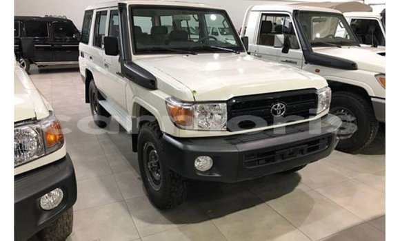 Buy Import Toyota Land Cruiser White Car in Import - Dubai in Agalega Islands Buy Import Toyota Land Cruiser White Car in Import - Dubai in Agalega Islands