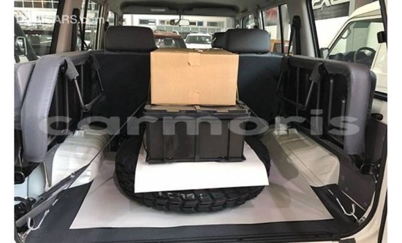 Buy Import Toyota Land Cruiser White Car in Import - Dubai in Agalega Islands Buy Import Toyota Land Cruiser White Car in Import - Dubai in Agalega Islands