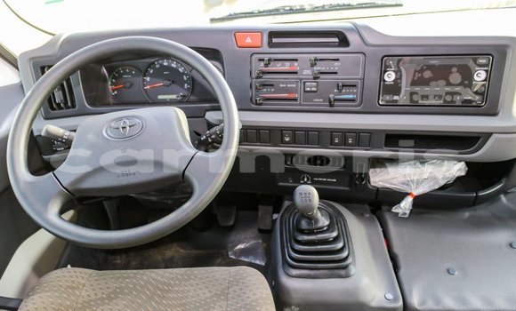 Buy Import Toyota Coaster White Car in Import - Dubai in Agalega Islands Buy Import Toyota Coaster White Car in Import - Dubai in Agalega Islands