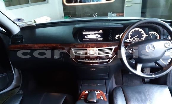 Buy Used Mercedes-Benz S–Class Silver Car in Bel Air in Flacq Buy Used Mercedes-Benz S–Class Silver Car in Bel Air in Flacq