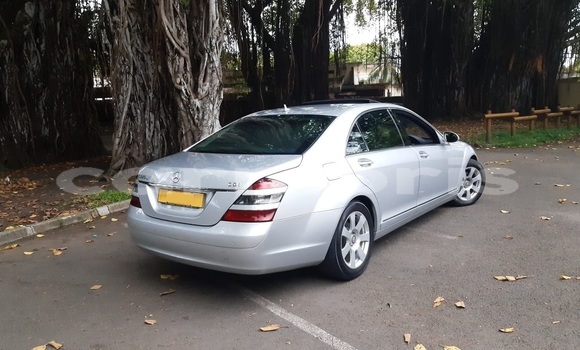 Buy Used Mercedes-Benz S–Class Silver Car in Bel Air in Flacq Buy Used Mercedes-Benz S–Class Silver Car in Bel Air in Flacq