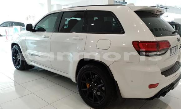 Buy Used Jeep Grand Cherokee White Car in Port Louis in Port Louis District Buy Used Jeep Grand Cherokee White Car in Port Louis in Port Louis District