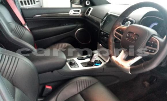 Buy Used Jeep Grand Cherokee White Car in Port Louis in Port Louis District Buy Used Jeep Grand Cherokee White Car in Port Louis in Port Louis District