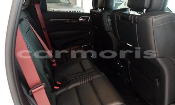 Buy Used Jeep Grand Cherokee White Car in Port Louis in Port Louis District Buy Used Jeep Grand Cherokee White Car in Port Louis in Port Louis District