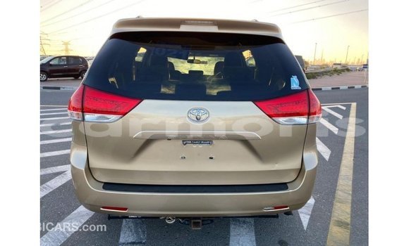 Buy Import Toyota Sienna Other Car in Import - Dubai in Agalega Islands Buy Import Toyota Sienna Other Car in Import - Dubai in Agalega Islands