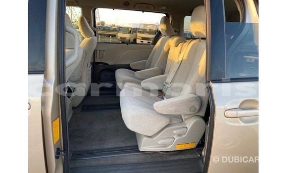 Buy Import Toyota Sienna Other Car in Import - Dubai in Agalega Islands Buy Import Toyota Sienna Other Car in Import - Dubai in Agalega Islands