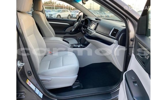 Buy Import Toyota Highlander Other Car in Import - Dubai in Agalega Islands Buy Import Toyota Highlander Other Car in Import - Dubai in Agalega Islands