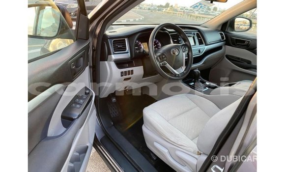 Buy Import Toyota Highlander Other Car in Import - Dubai in Agalega Islands Buy Import Toyota Highlander Other Car in Import - Dubai in Agalega Islands