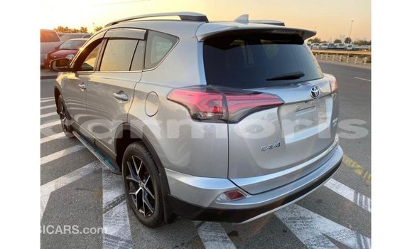 Buy Import Toyota HiAce Other Truck in Import - Dubai in Agalega Islands Buy Import Toyota HiAce Other Truck in Import - Dubai in Agalega Islands