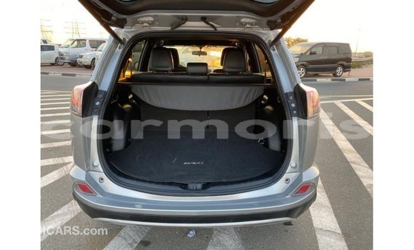 Buy Import Toyota HiAce Other Truck in Import - Dubai in Agalega Islands Buy Import Toyota HiAce Other Truck in Import - Dubai in Agalega Islands