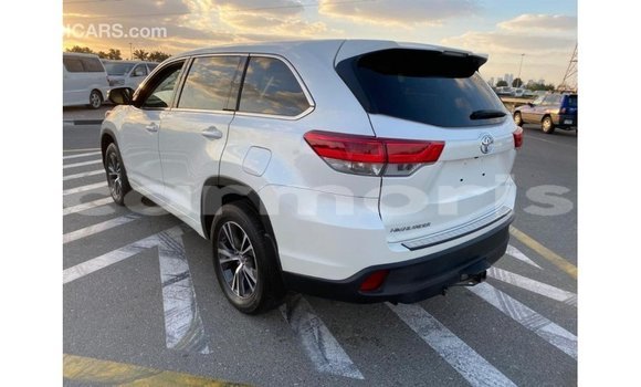 Buy Import Toyota Highlander White Car in Import - Dubai in Agalega Islands Buy Import Toyota Highlander White Car in Import - Dubai in Agalega Islands