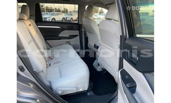 Buy Import Toyota Highlander White Car in Import - Dubai in Agalega Islands Buy Import Toyota Highlander White Car in Import - Dubai in Agalega Islands