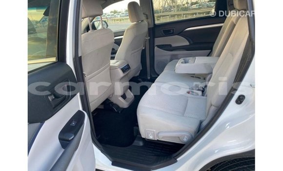 Buy Import Toyota Highlander White Car in Import - Dubai in Agalega Islands Buy Import Toyota Highlander White Car in Import - Dubai in Agalega Islands