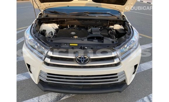 Buy Import Toyota Highlander White Car in Import - Dubai in Agalega Islands Buy Import Toyota Highlander White Car in Import - Dubai in Agalega Islands