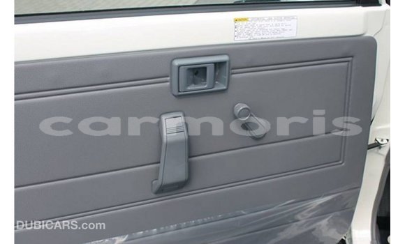 Buy Import Toyota Land Cruiser White Car in Import - Dubai in Agalega Islands Buy Import Toyota Land Cruiser White Car in Import - Dubai in Agalega Islands
