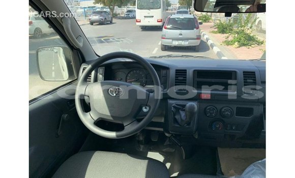 Buy Import Toyota Hiace White Car in Import - Dubai in Agalega Islands Buy Import Toyota Hiace White Car in Import - Dubai in Agalega Islands