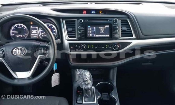 Buy Import Toyota Highlander Other Car in Import - Dubai in Agalega Islands Buy Import Toyota Highlander Other Car in Import - Dubai in Agalega Islands