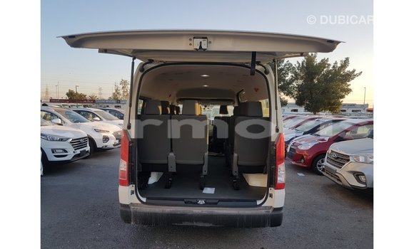 Buy Import Toyota Hiace White Car in Import - Dubai in Agalega Islands Buy Import Toyota Hiace White Car in Import - Dubai in Agalega Islands