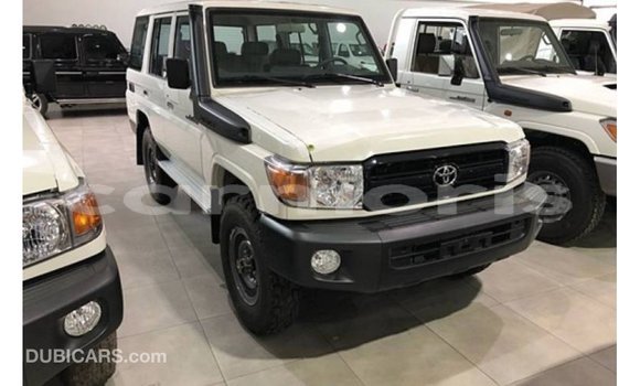 Buy Import Toyota Land Cruiser White Car in Import - Dubai in Agalega Islands Buy Import Toyota Land Cruiser White Car in Import - Dubai in Agalega Islands
