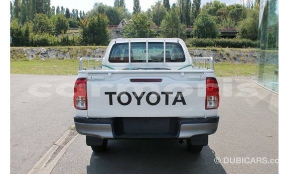 Buy Import Toyota Hilux White Car in Import - Dubai in Agalega Islands Buy Import Toyota Hilux White Car in Import - Dubai in Agalega Islands