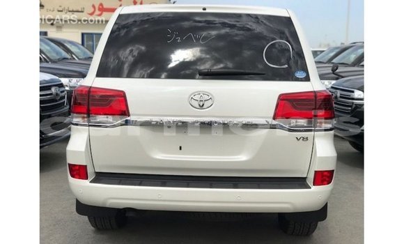 Acheter Import Voiture Toyota Land Cruiser Blanc à Import - Dubai, Îles Agalega Acheter Import Voiture Toyota Land Cruiser Blanc à Import - Dubai, Îles Agalega