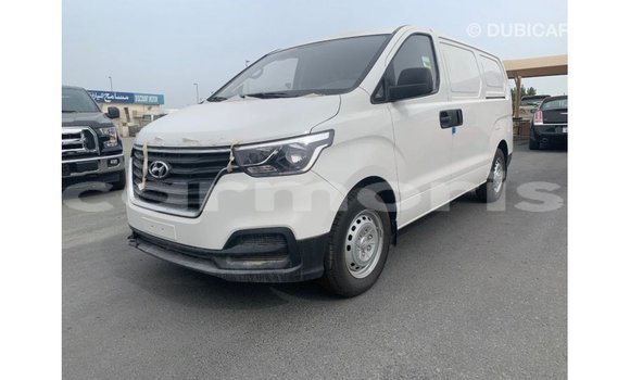 Buy Import Hyundai Cargo White Car in Import - Dubai in Agalega Islands Buy Import Hyundai Cargo White Car in Import - Dubai in Agalega Islands