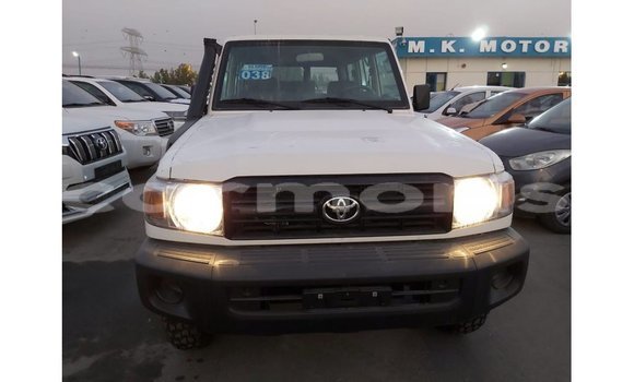 Buy Import Toyota Land Cruiser White Car in Import - Dubai in Agalega Islands Buy Import Toyota Land Cruiser White Car in Import - Dubai in Agalega Islands